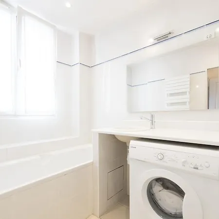 Daire Veeve - Elegance Near Batignolles Paris