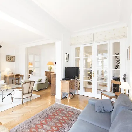 Veeve - Elegance Near Batignolles *