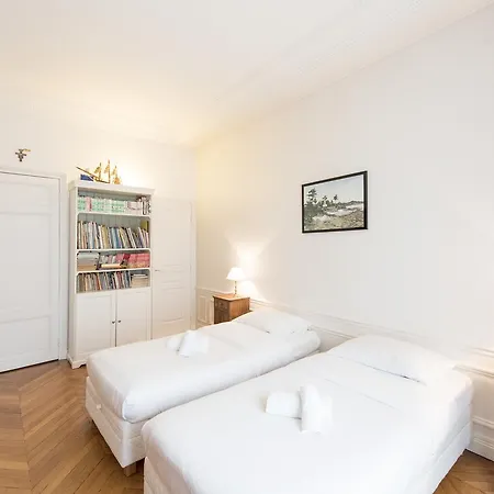 Veeve - Elegance Near Batignolles
